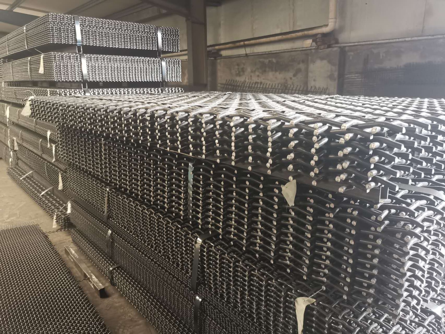 Heavy-Duty Crimped Wire Mesh Manufacturer & Supplier in China